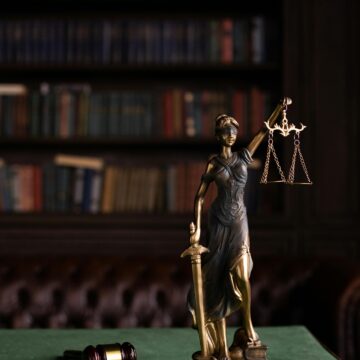 pexels-ekaterina-bolovtsova-6077123 Obtención de información de procesos judiciales