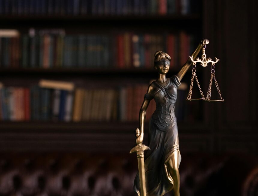 pexels-ekaterina-bolovtsova-6077123 Faltas laborales por sufragio
